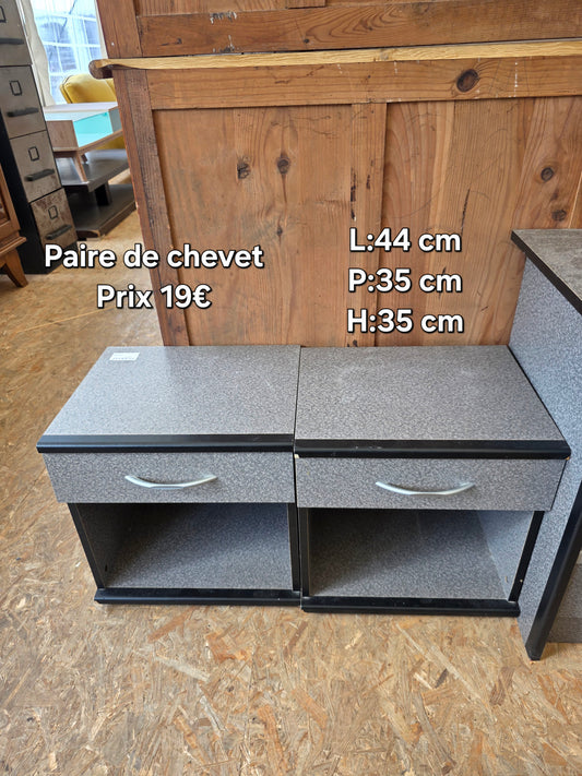 Paire de chevet 047139