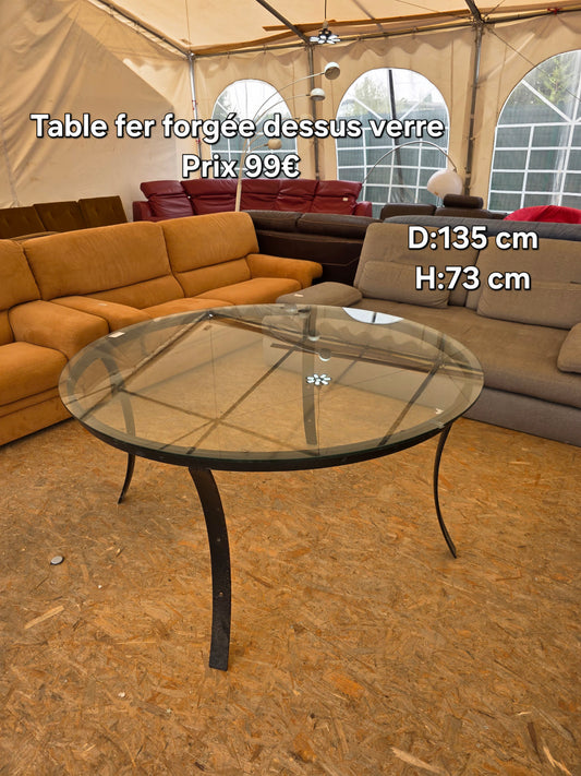 Table pied fer forgée dessus verre 046694