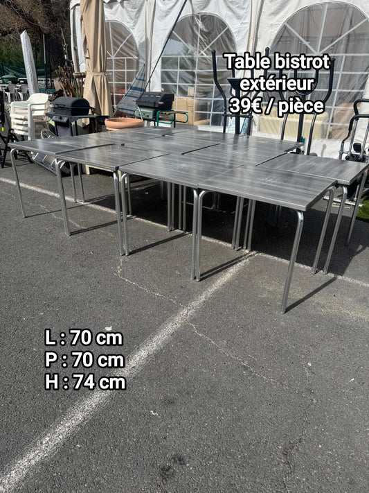Table carré extérieur 068327