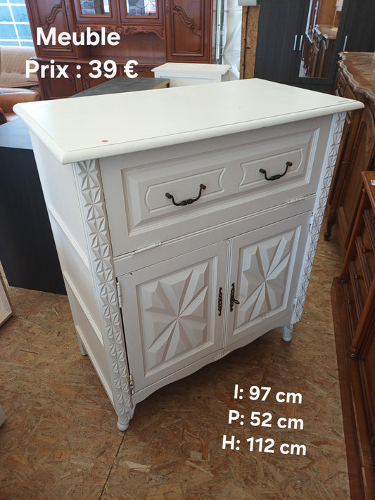 Meuble repeint blanc 047022