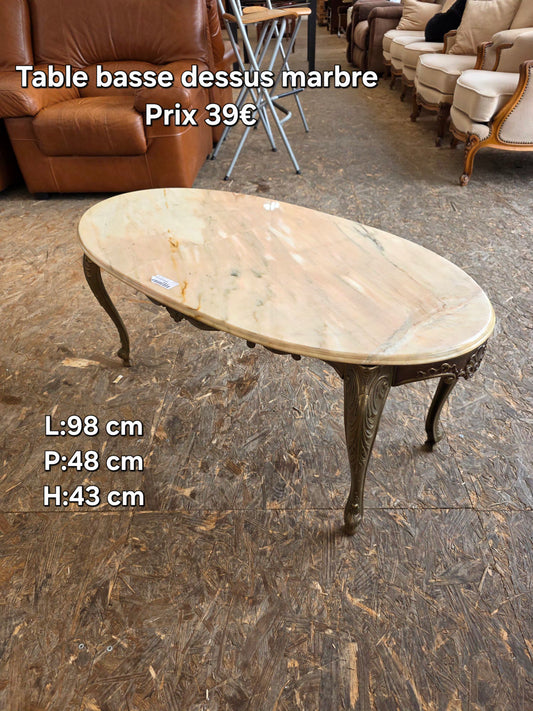Table basse dessus marbre 051644
