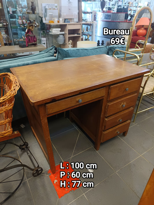 Bureau 068968