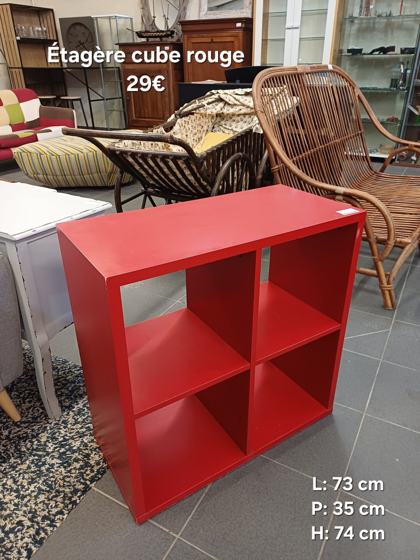 Étagère cube rouge 063427