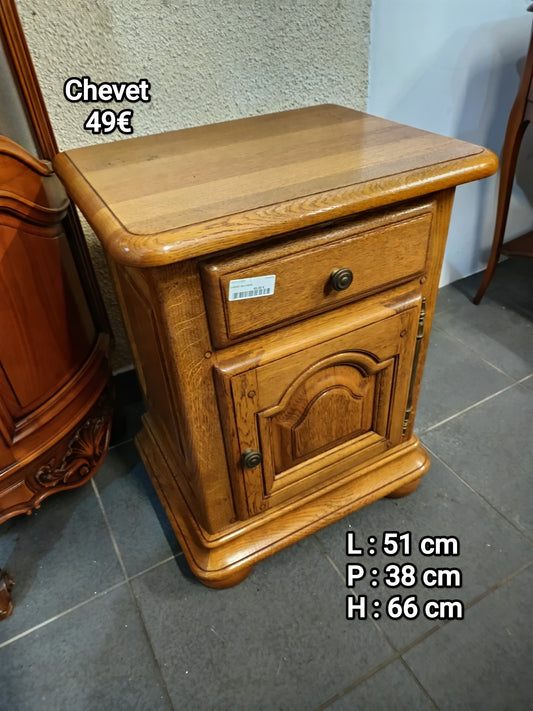 Chevet en chêne 054988