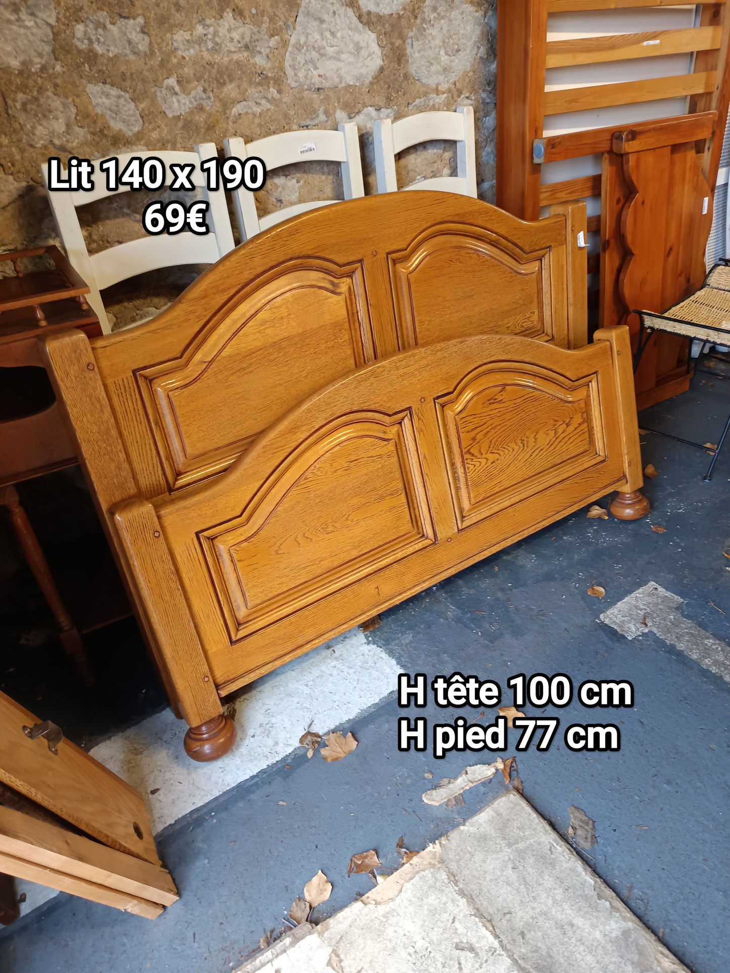 Lit en chêne 140 cm x 190 cm 054985