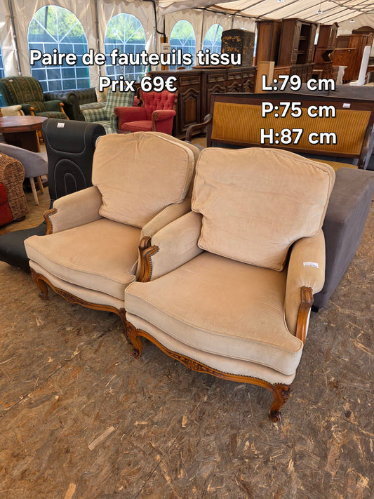 Paire de fauteuils tissu 050507